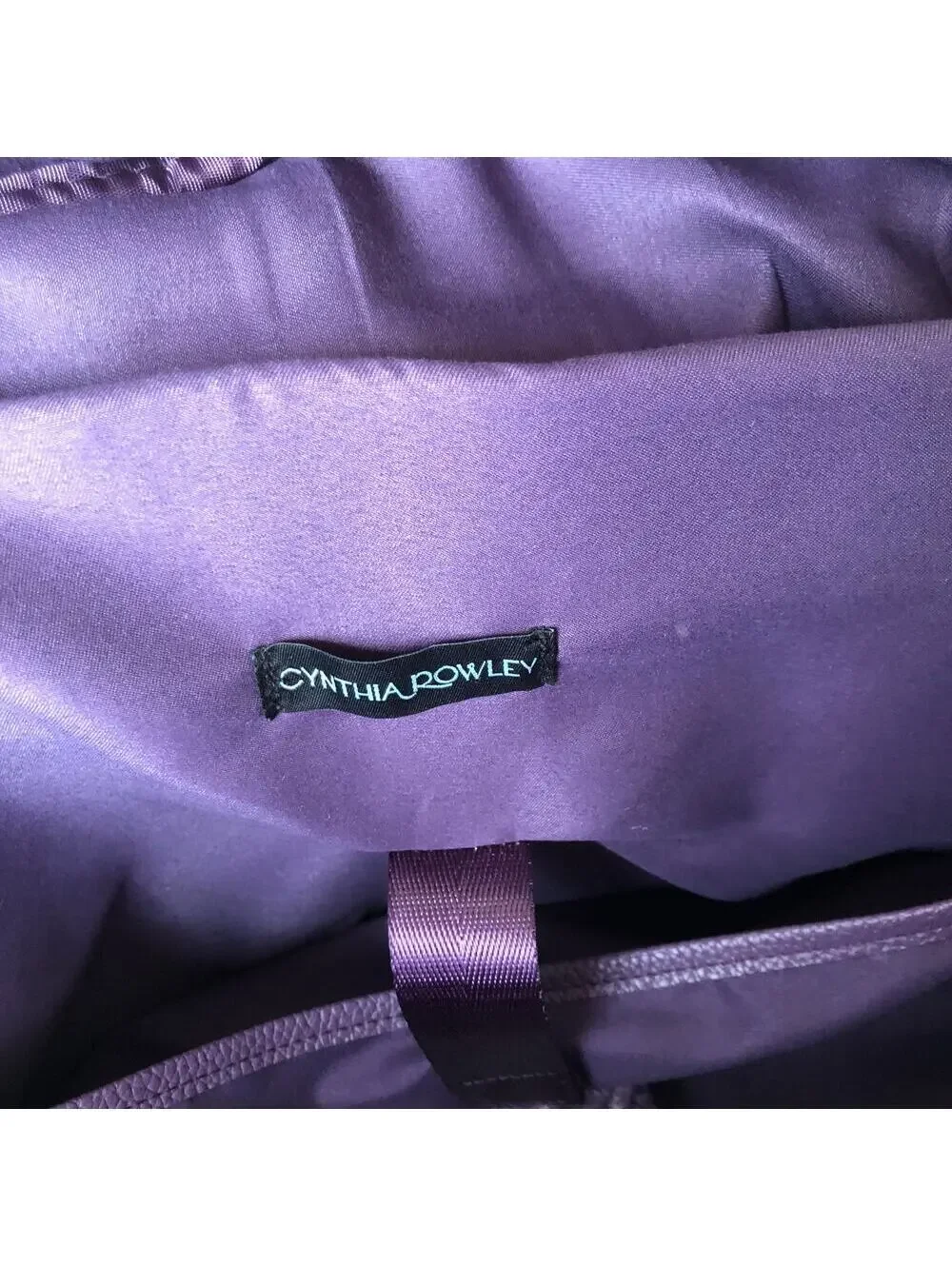 Cynthia Rowley EUC Women's Large Quilted Purple Floral Camo Weekender Bag